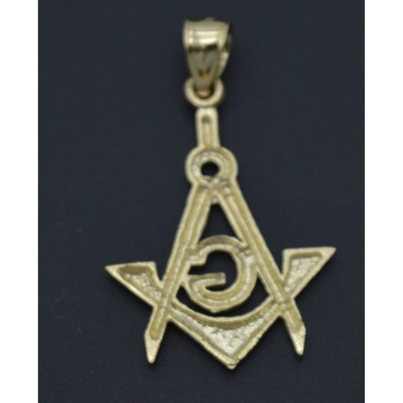 Real 10K Solid Yellow Gold Turtle Shiny Freemason Masonic Charm Pendant - Picture 3 of 7